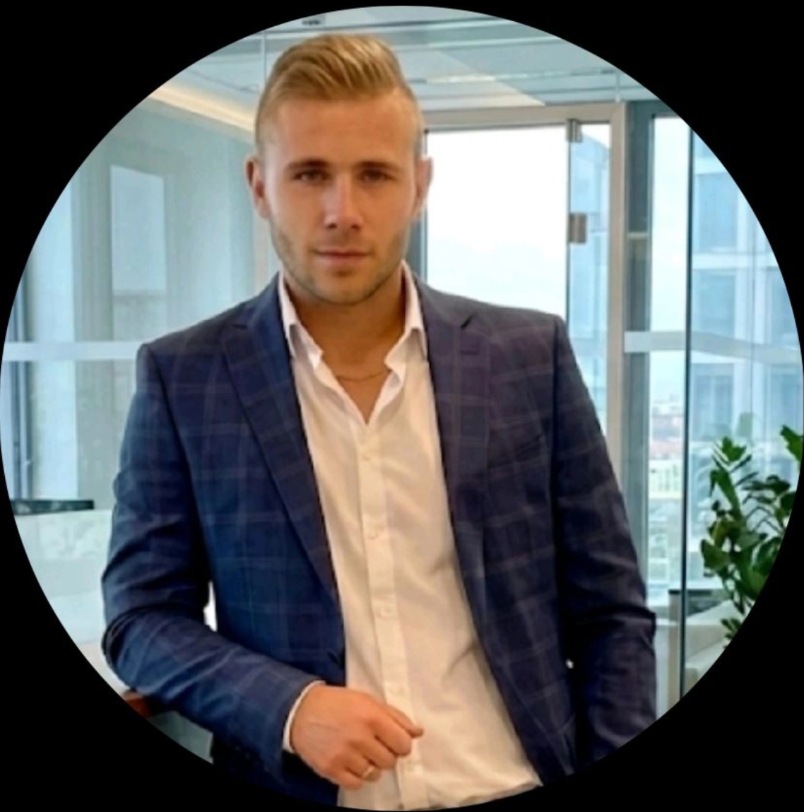 Dennis Weber, persönlicher Ansprechpartner bei Car Care Customs